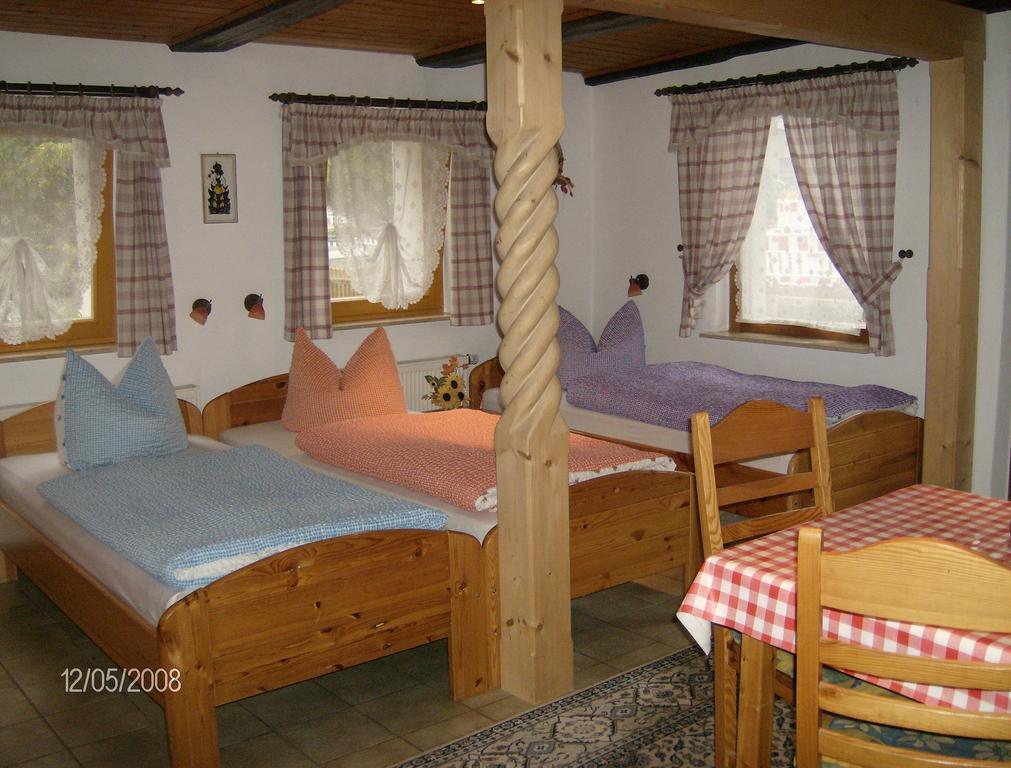 Gaestezimmer Am Maerchenbrunnen Дрезден Екстер'єр фото